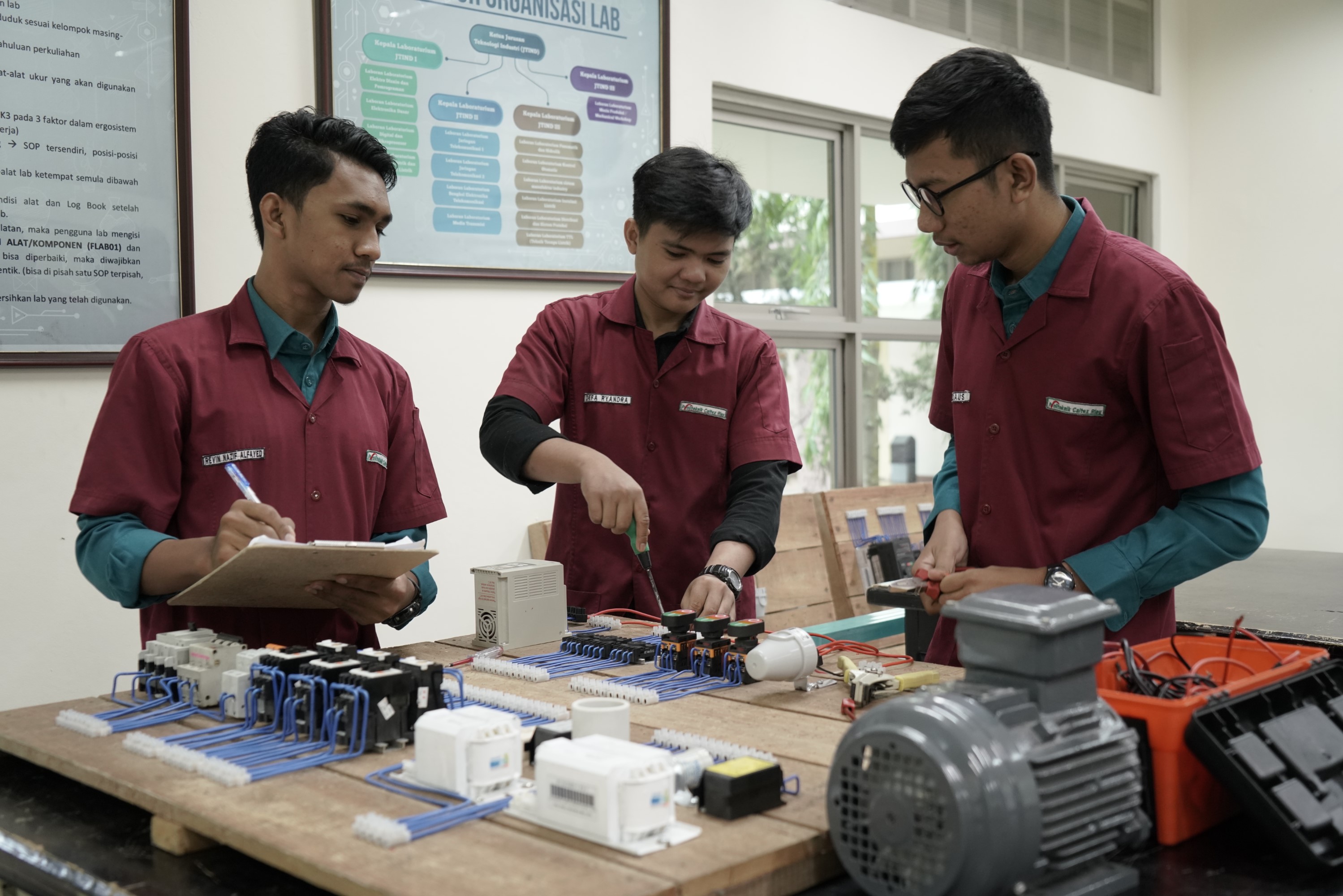 Suasana Laboratorium